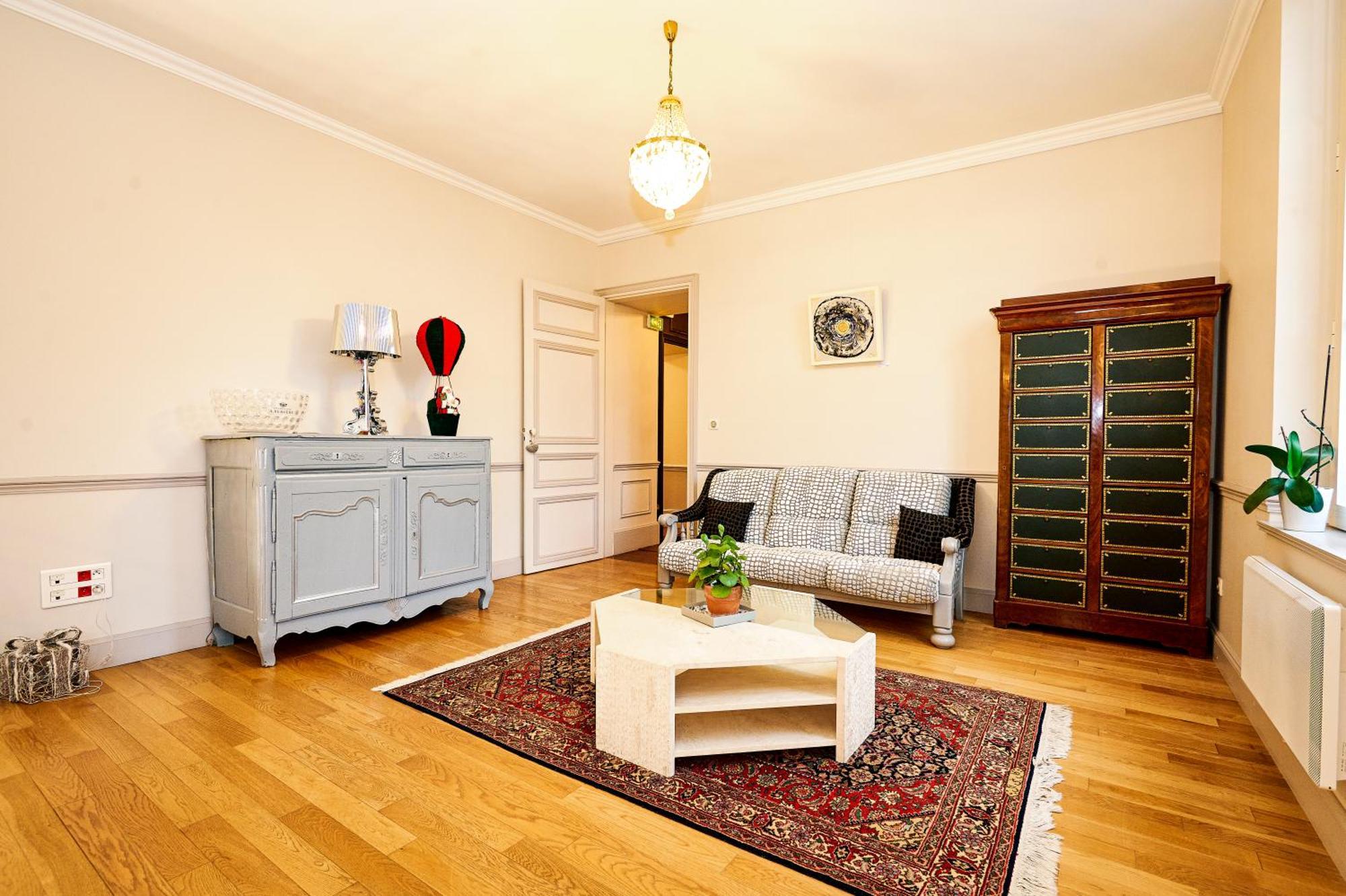 Champagne Andre Bergere & Suites Epernay Bagian luar foto
