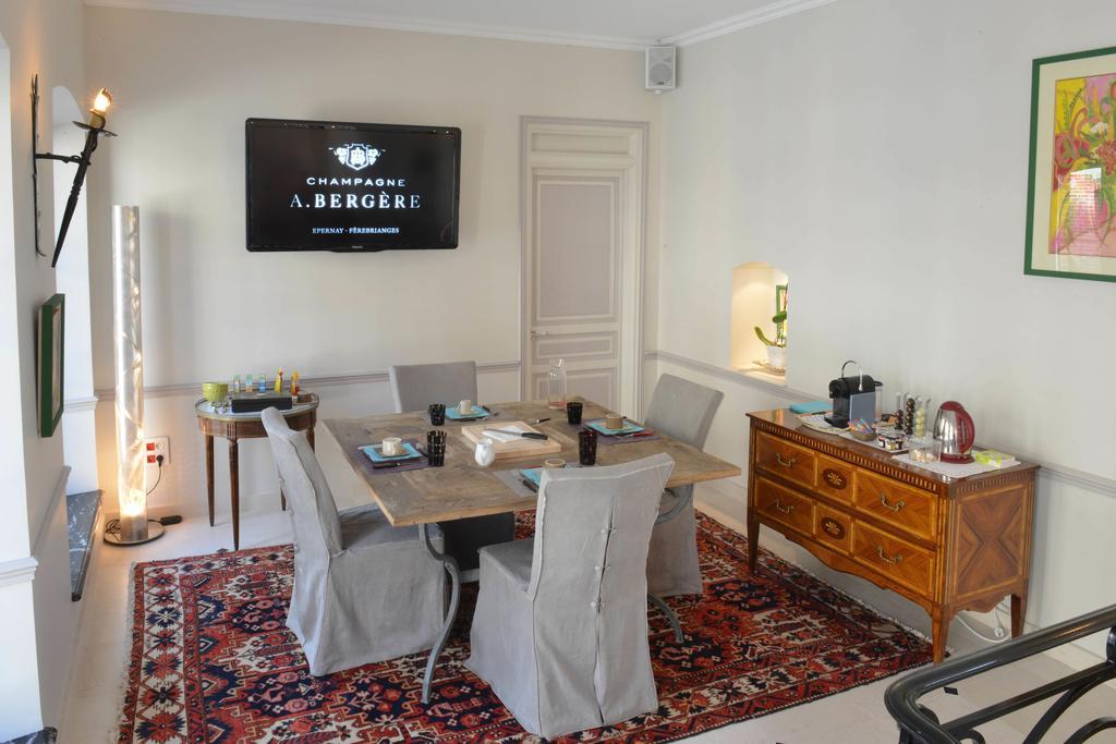 Champagne Andre Bergere & Suites Epernay Bagian luar foto
