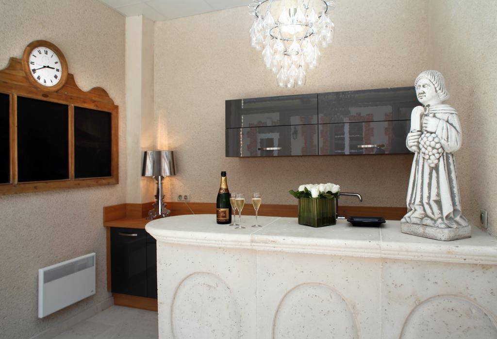 Champagne Andre Bergere & Suites Epernay Ruang foto