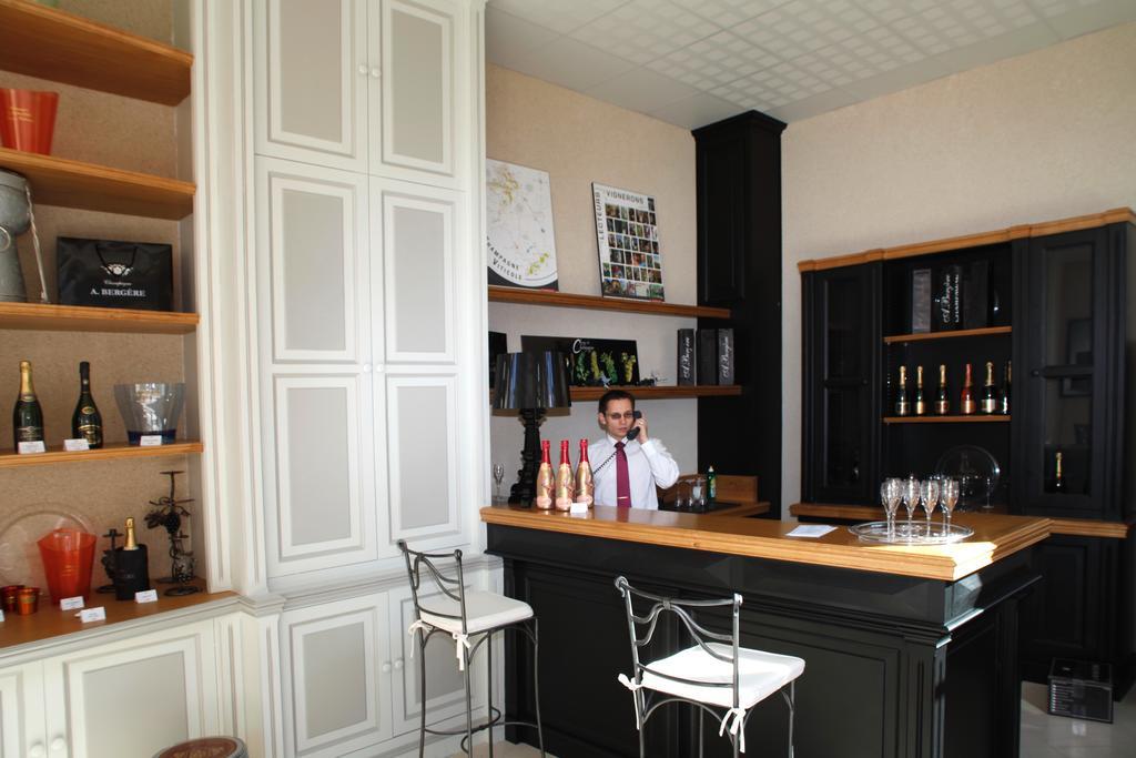 Champagne Andre Bergere & Suites Epernay Ruang foto